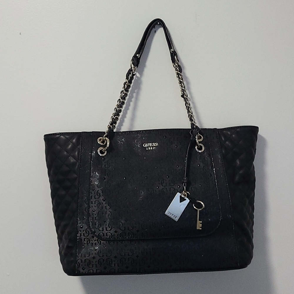 GUESS Tote bag. - Picture 1 of 8